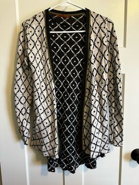 Belldini Gray and Cream Geometric Open-Front Cardigan with Green accents